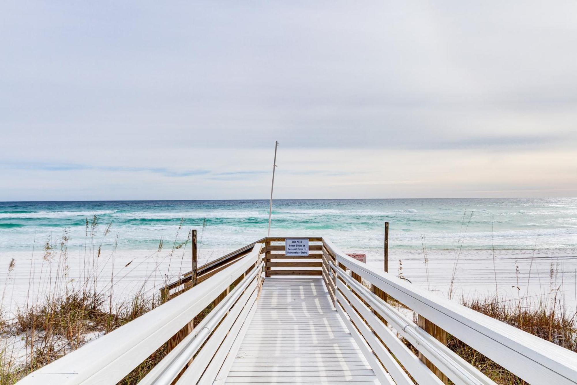 Pensacola Beach Condo With Patio And Access To Beach! 외부 사진